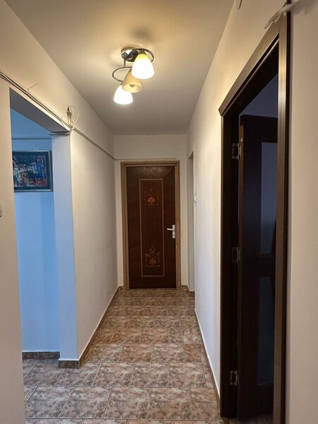 Titan, Metrou, 4 camere decomandate in sector 3 cu metrou la 1 minut.