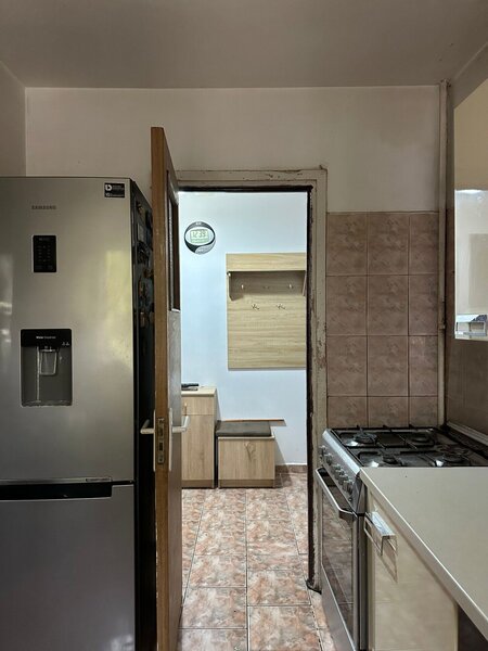 Titan, Metrou, 4 camere decomandate in sector 3 cu metrou la 1 minut.